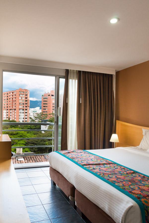 In House The Hotel Medellín Extérieur photo